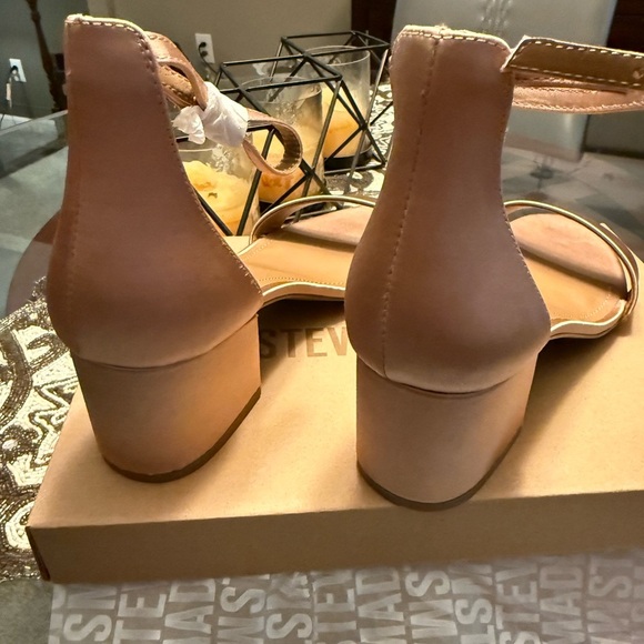 Steve Madden Tan Strappy Heels - Picture 6 of 8